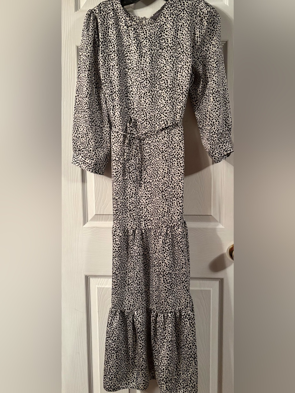 Primark Beige and Black Leopard Print Tiered Long Sleeve Midi Dress - Picture 3 of 11